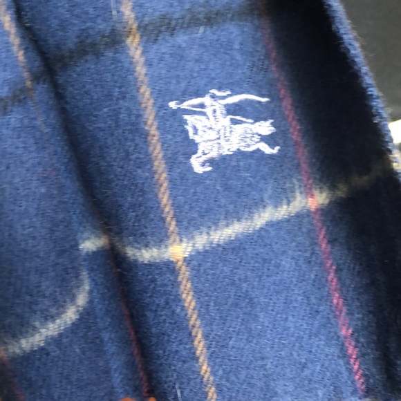Vintage Burberry Scarf - Picture 3 of 3